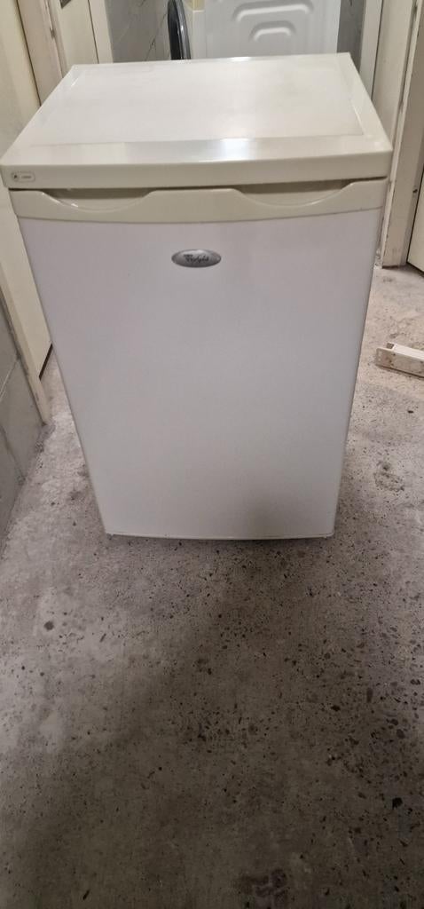 Koelkast tafelmodel Whirlpool A ++, 100 tot 150 liter, Ophalen, Zonder vriesvak, 85 tot 120 cm
