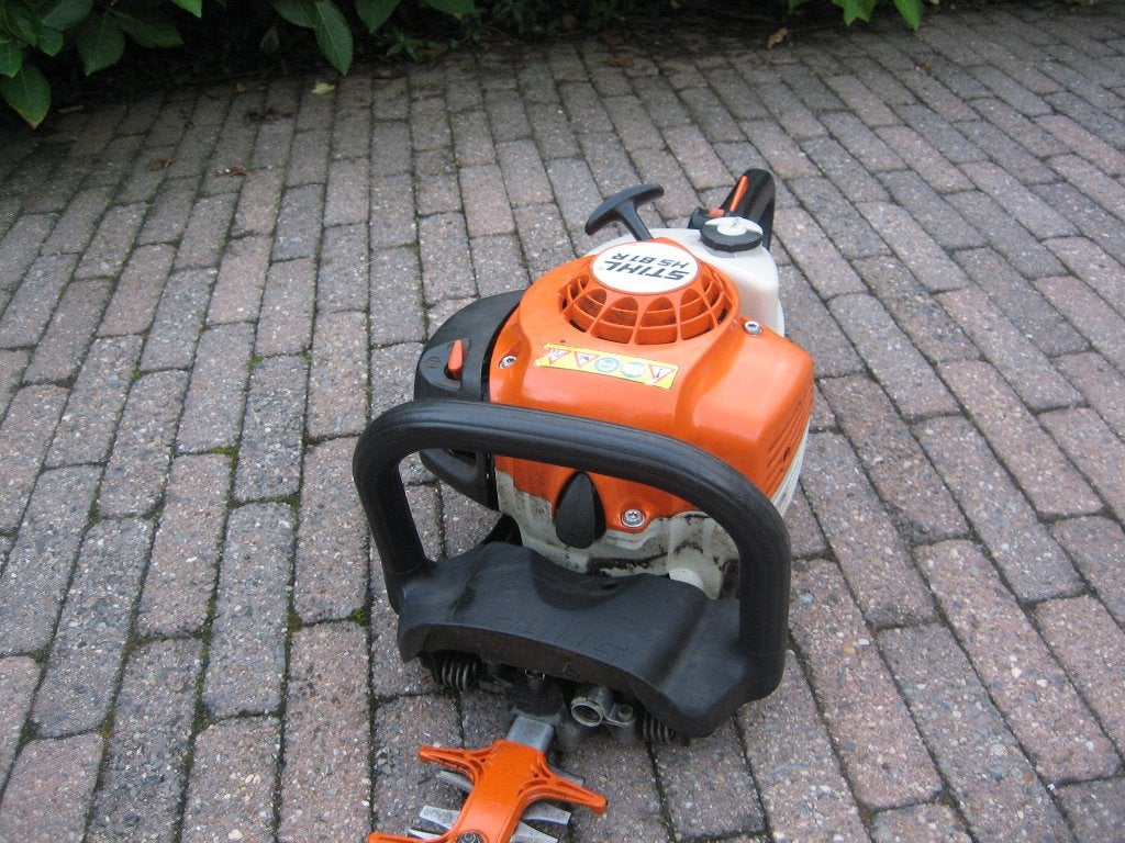 Foto 9 van Stihl HS81R Heggenschaar Heggeschaar Benzine