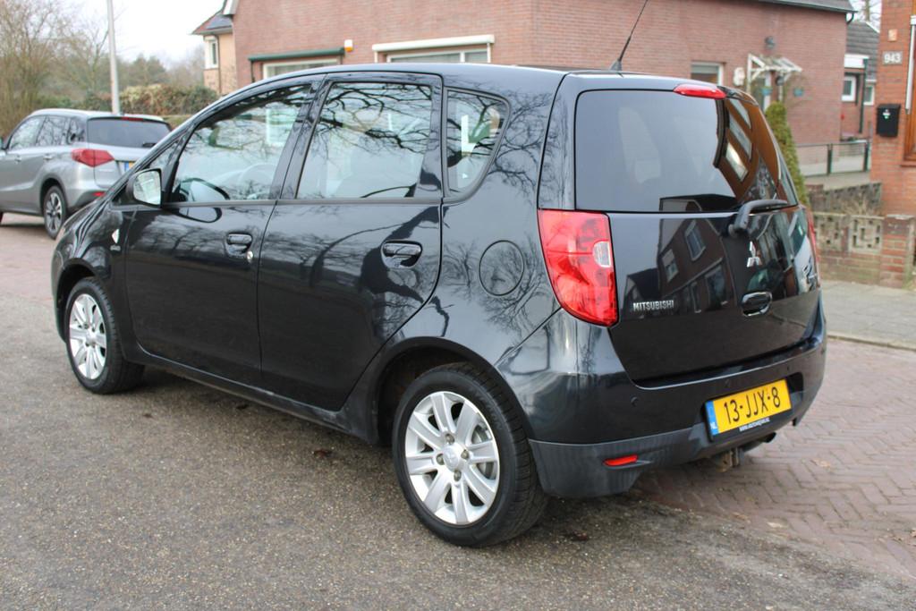 Mitsubishi Colt 1.3 Invite Airco, Parkeersensoren, Trekhaak!, Stof, Gebruikt, 31 €/maand, Origineel Nederlands