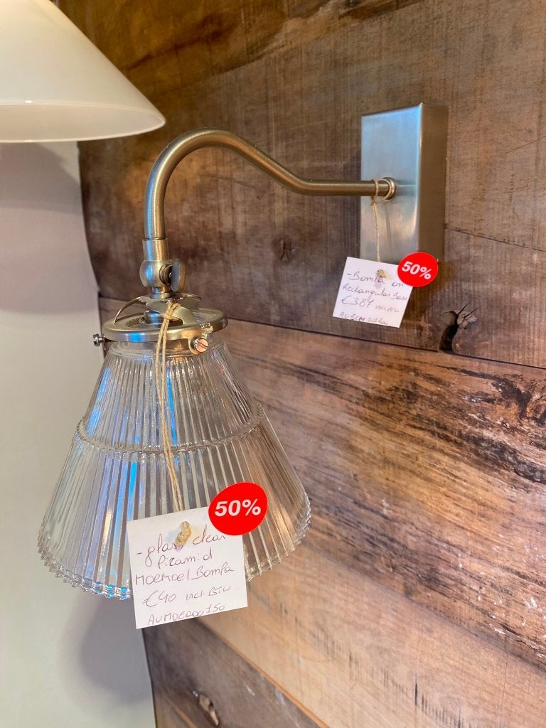 Wandlampje Bompa on round base met glas clear piramid Moemoe, Ophalen, Nieuw, Glas, Overige merken
