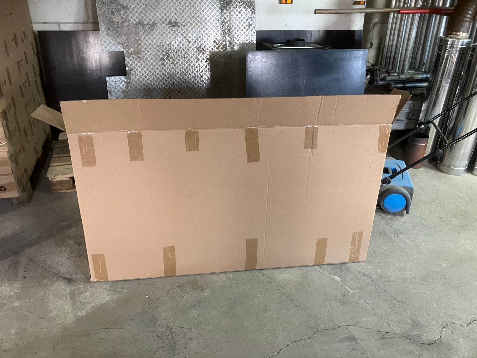 Gratis grote dozen, karton, Ophalen, Doos, 100 cm of meer, 60 cm of meer