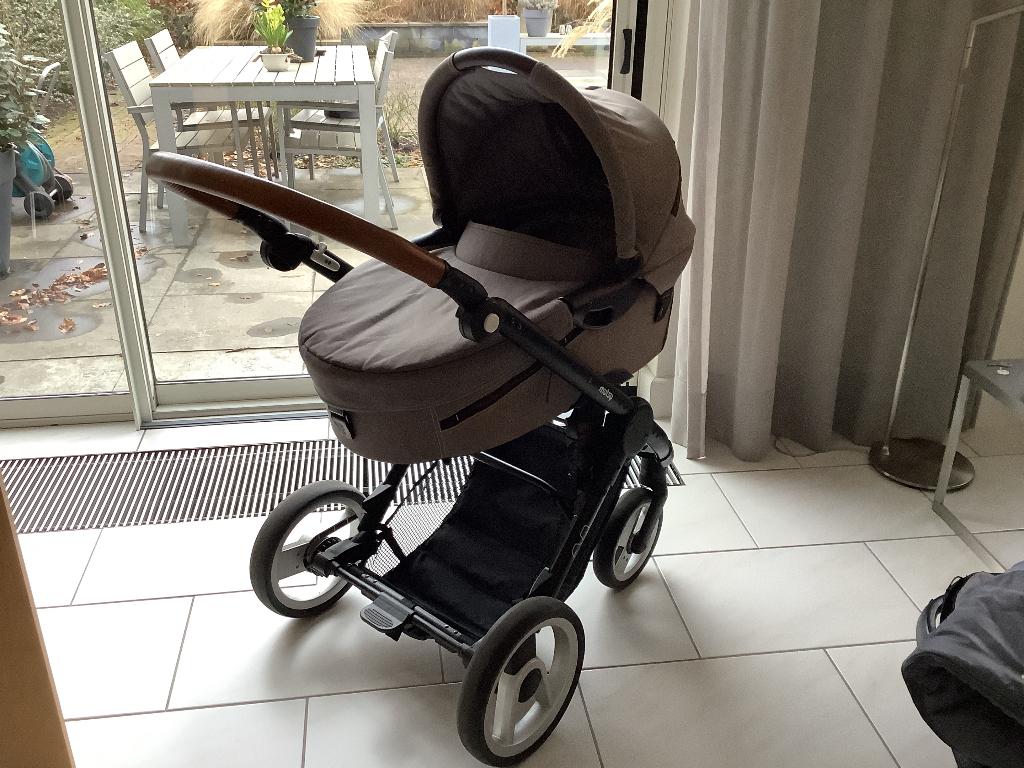 Kinderwagen, mutsy, Ophalen, Gebruikt, Combiwagen, Verstelbare duwstang