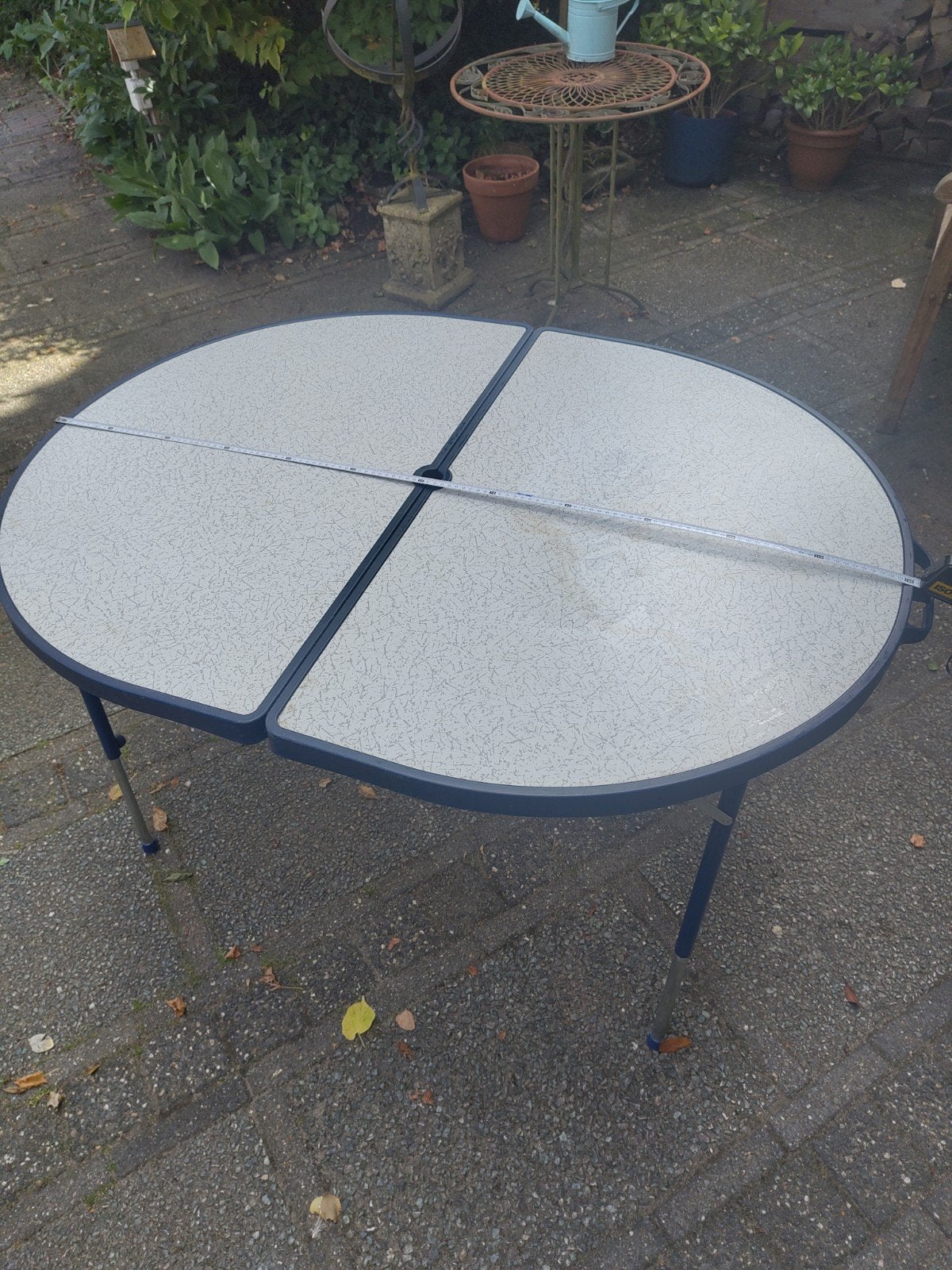 Opvouwbare campingtafel  ovaal, 120 bij 90 cm. Hoogte 50 tot, Caravans en Kamperen, Kampeermeubelen, Gebruikt, Campingtafel, Ophalen of Verzenden