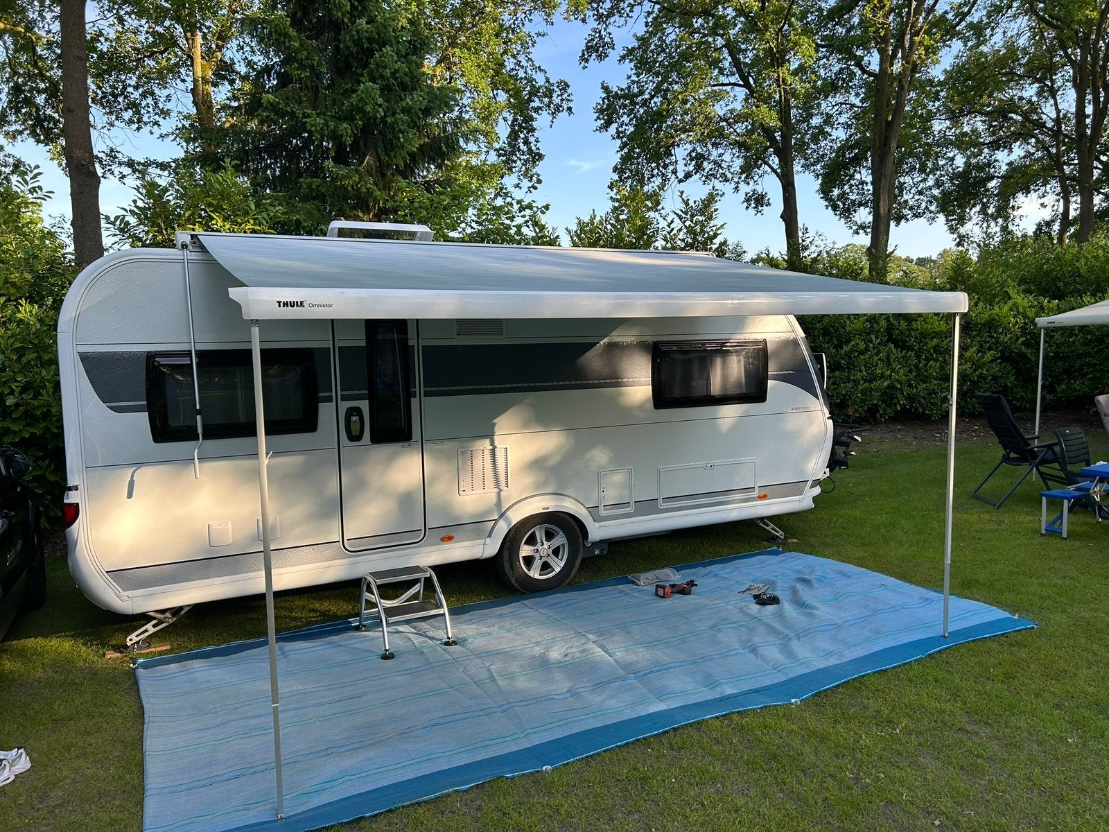 Thule Omnistor 6300 wit 400 Mystic Grey cassetteluifel, Caravans en Kamperen, Ophalen, Zo goed als nieuw, PVC, Thule