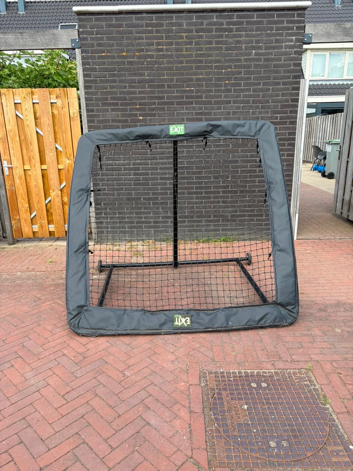 Voetbal Bouncer / Rebounder - EXIT Kickback Omni-Trainer, Sport en Fitness, Voetbal, Maat XL, Ophalen, Gebruikt, Overige typen