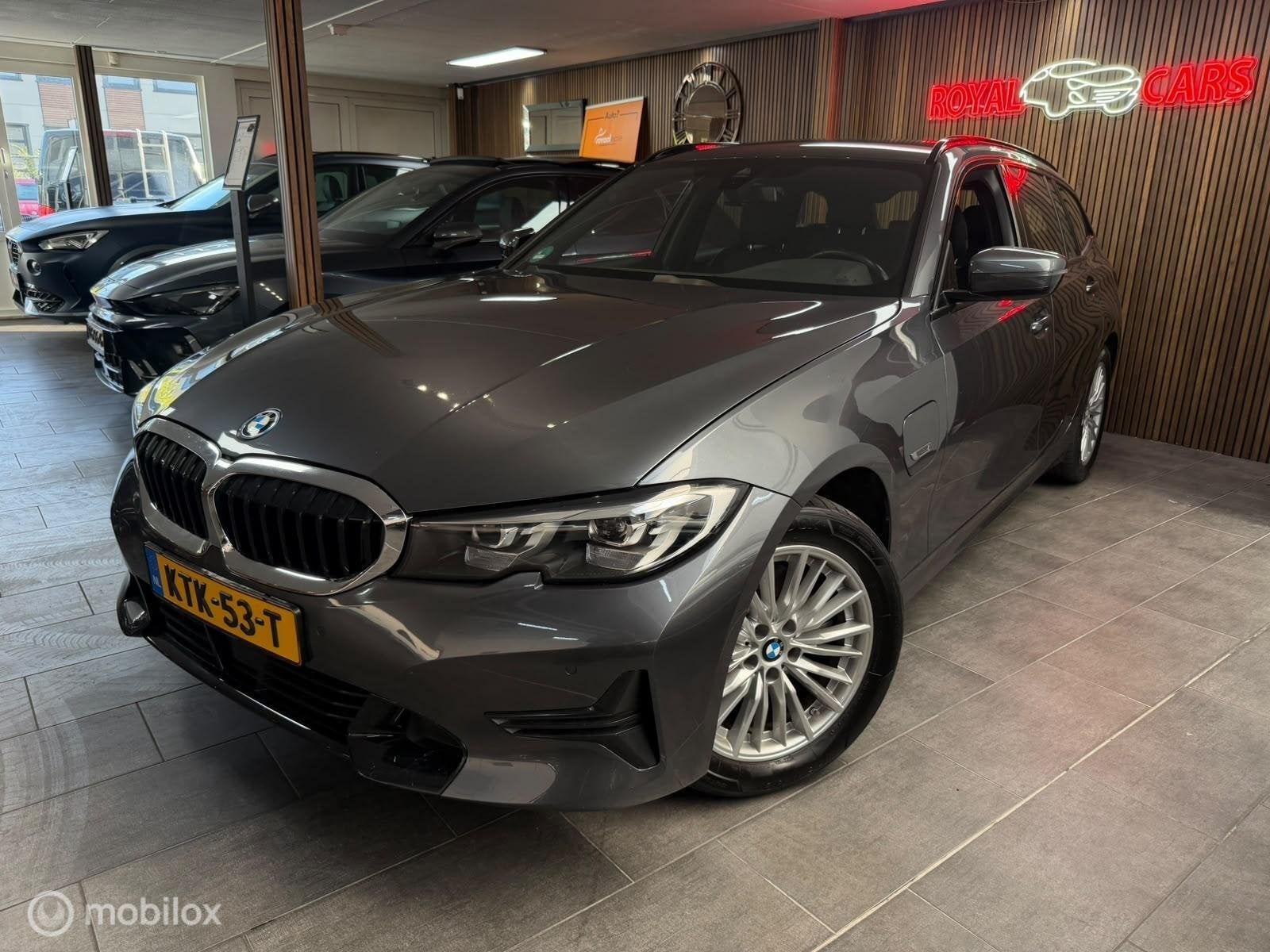 BMW 3-serie Touring 320e|Sfeer verlichting|Jaar Garantie!, Auto's, Automaat, 1998 cc, Gebruikt, Euro 6