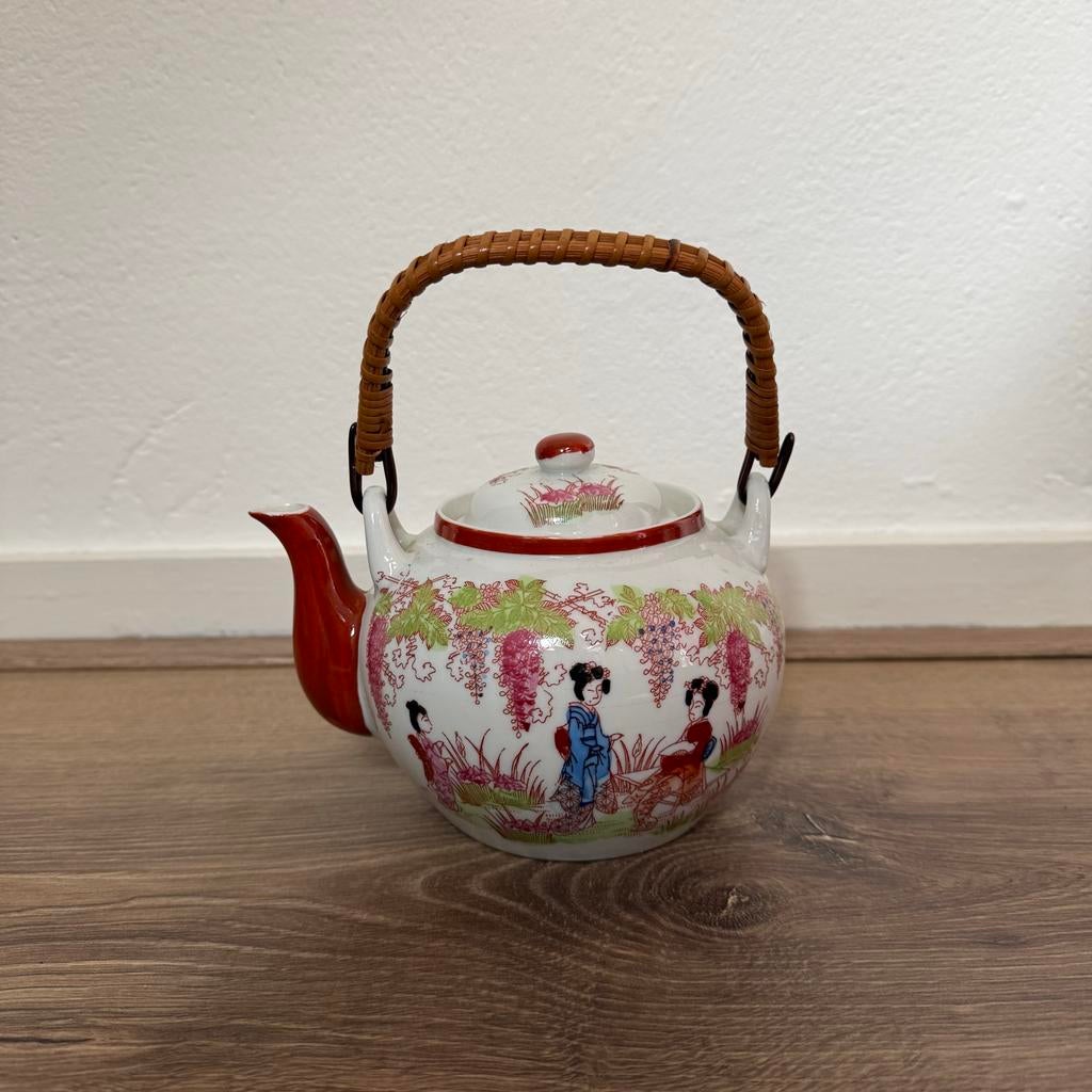 Vintage Japanse theepot met rieten handvat, Huis en Inrichting, Keuken | Keukenbenodigdheden, Zo goed als nieuw, Steen/keramiek