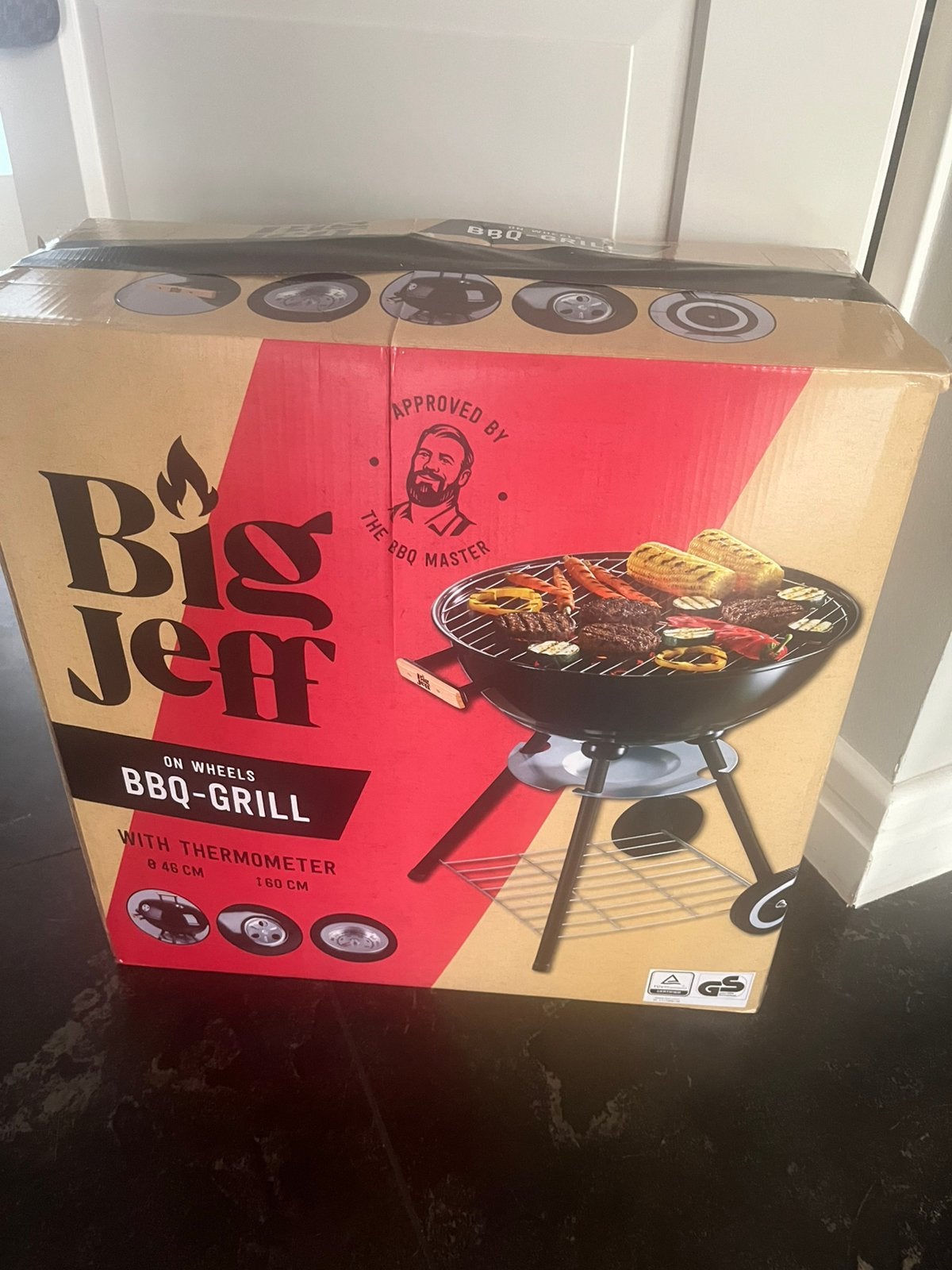 Bbq, nieuw in doos, Tuin en Terras, Houtskoolbarbecues, Ophalen, Zo goed als nieuw