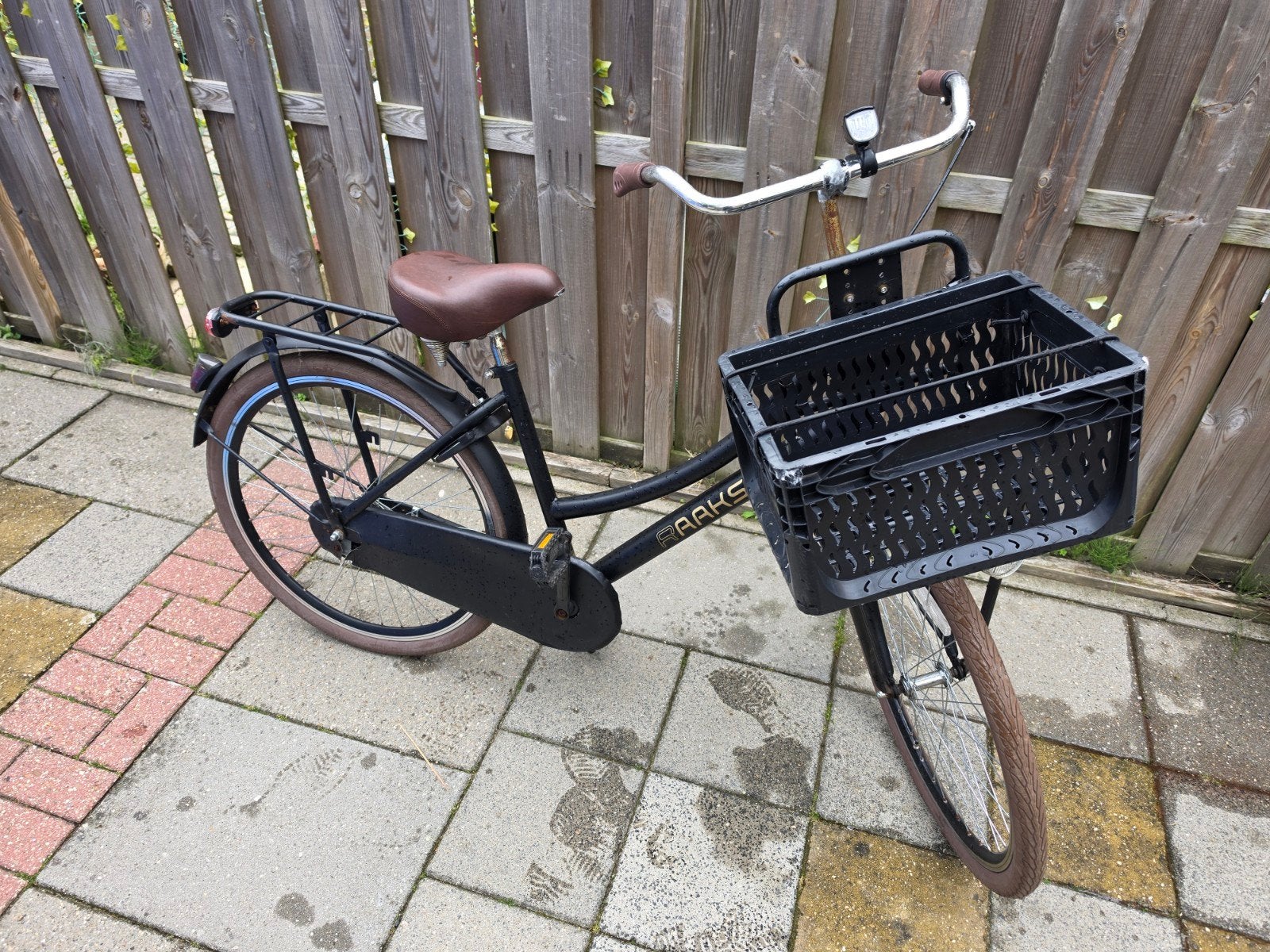 Zwarte Damesfiets met Voordrager en Mand 26 inch, Ophalen, Gebruikt, Terugtraprem, Overige merken