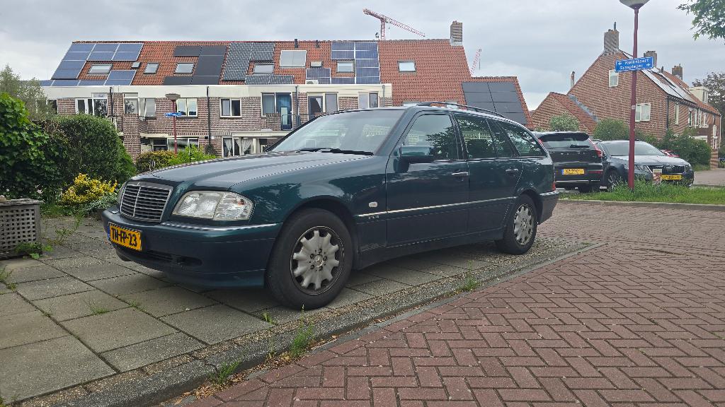 Mercedes 1.8 C180 Combi Classic 2e eig. Nieuwe APK, Auto's, Mercedes-Benz, Particulier, C-Klasse, Airbags, Airconditioning, Alarm