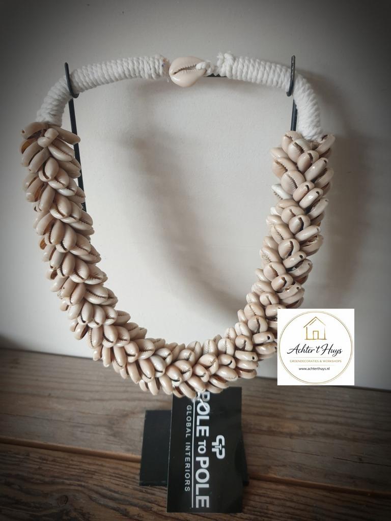 Schelpenketting op metalen frame - woonketting - boho, Ophalen of Verzenden, Nieuw, Metaal