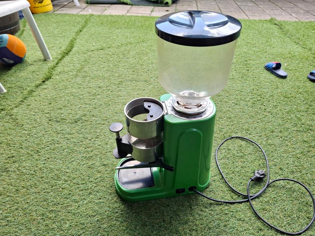 Professionele Koffiemolen - Groen, Ophalen, Gebruikt, Overige modellen, Koffiebonen