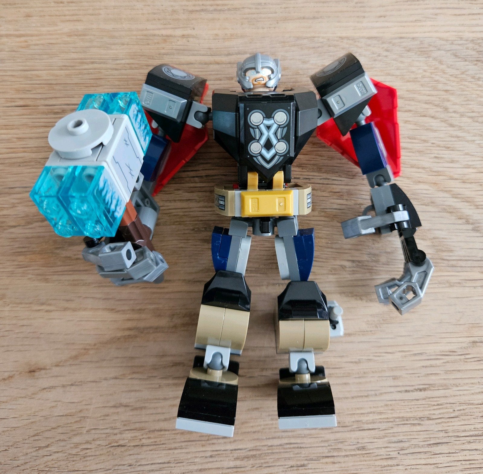 LEGO Marvel Thor Mech Armor #76169 - Compleet met boekje, Kinderen en Baby's, Marvel, Lego, Ophalen of Verzenden, Zo goed als nieuw