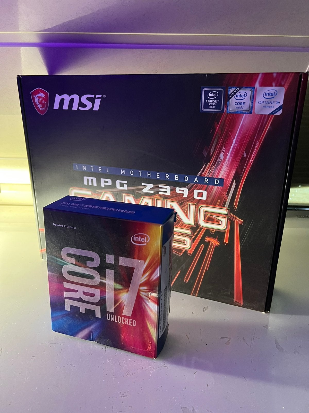 i7 9700k + MSI Z390, Computers en Software, Processors, 8-core, LGA 1151, Ophalen of Verzenden, Zo goed als nieuw