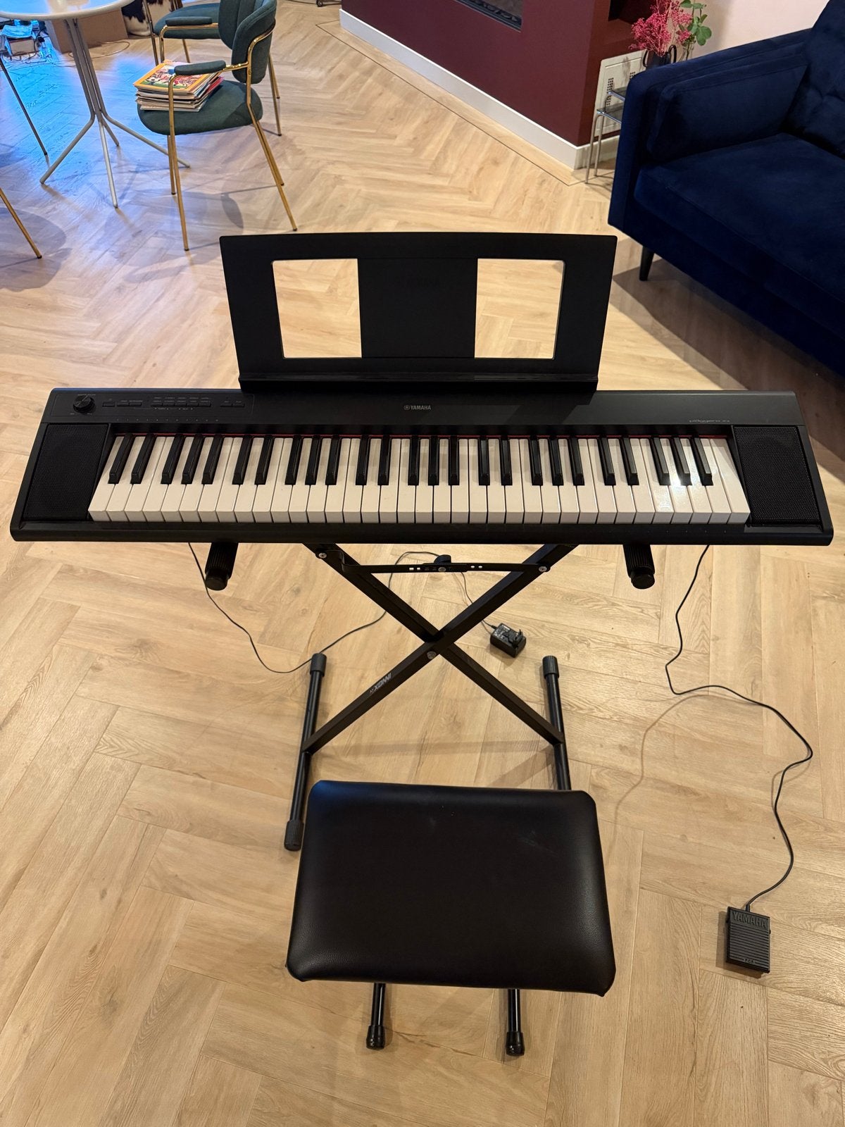 Yamaha Piaggero NP-12 keyboard met standaard en krukje, Muziek en Instrumenten, Keyboards, Yamaha, Ophalen of Verzenden, Met standaard