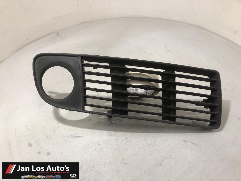 AUDI A6 4B bumperrooster rechts voor mistlamp 4b0 807 682R, Gebruikt, -, -, -