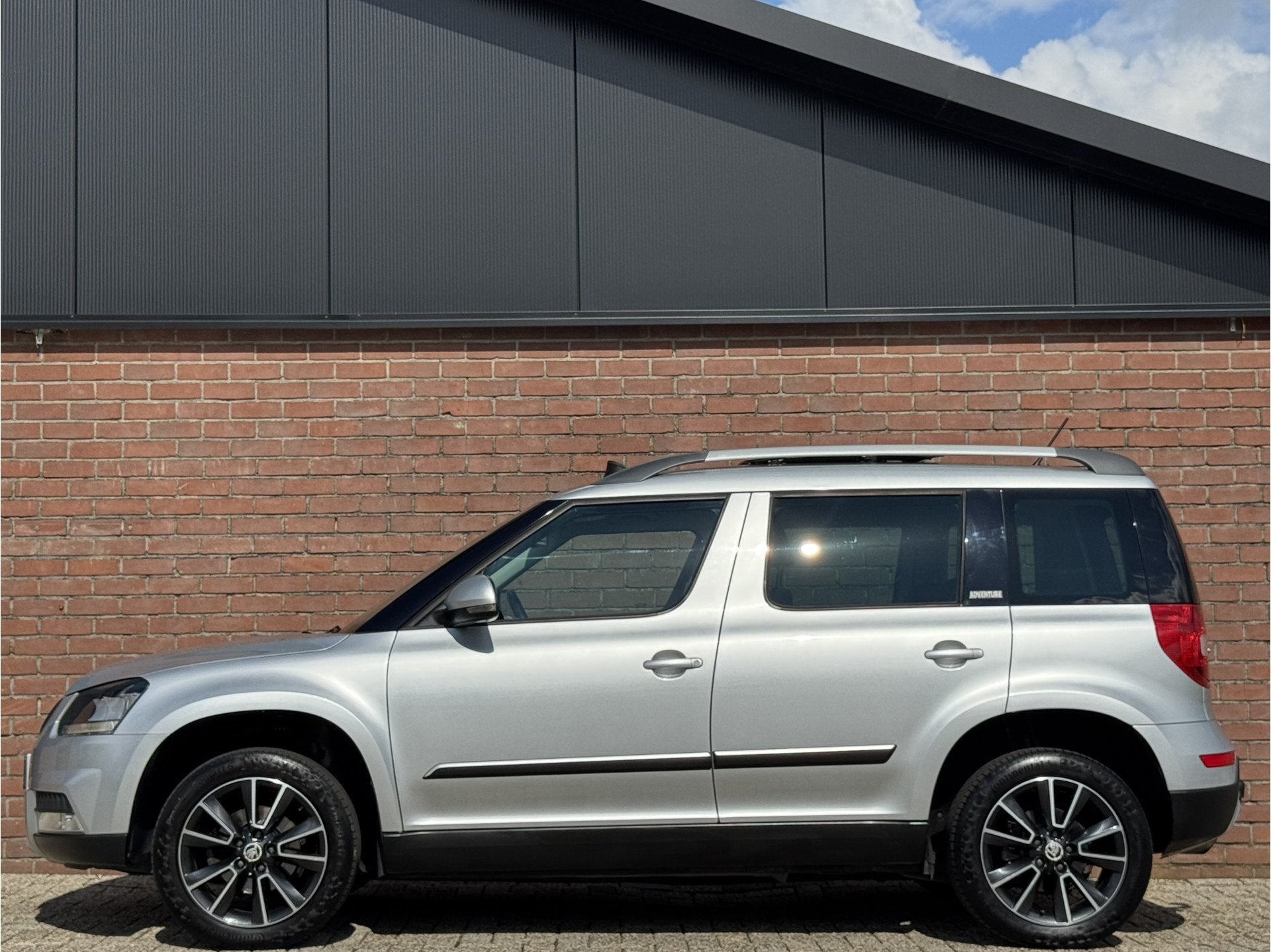 Skoda Yeti Outdoor 1.4 TSI GREENTECH ADVENTURE | NL-AUTO!, Auto's, Voorwielaandrijving, Euro 5, Stof, Gebruikt