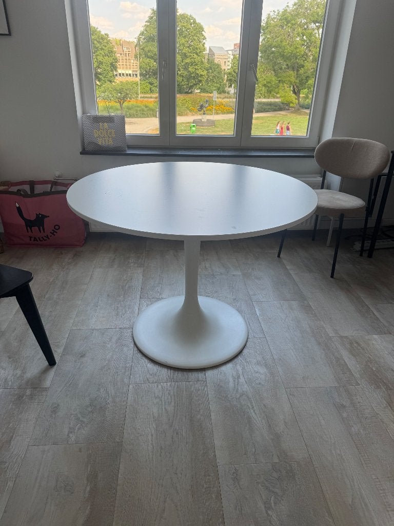 Tafel Ikea (Docksta), Ophalen, 100 tot 150 cm, Rond, 50 tot 100 cm