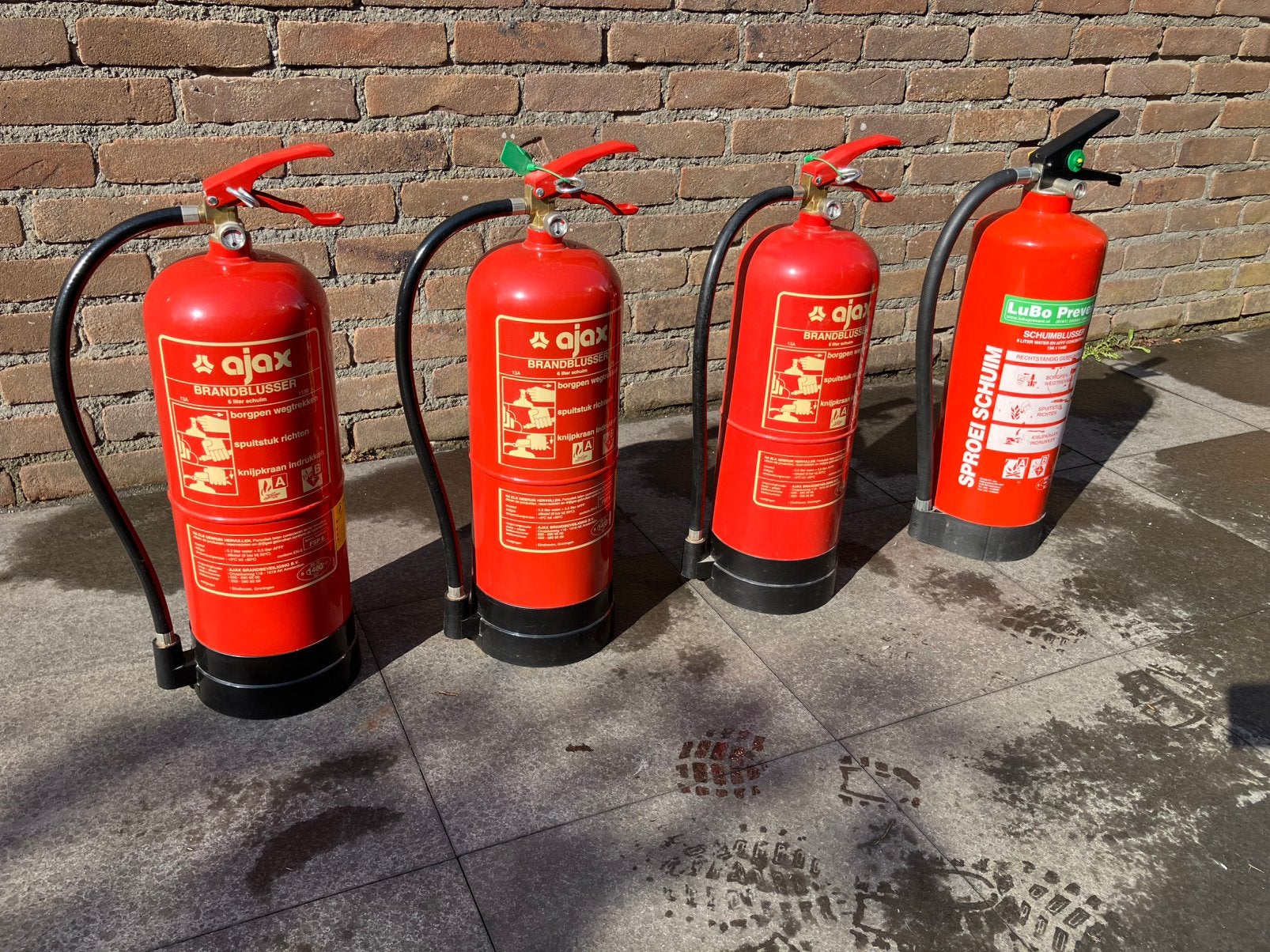 Brandblusser 6L schuim, Huis en Inrichting, Brandblussers en Brandkasten, Ophalen, Zo goed als nieuw