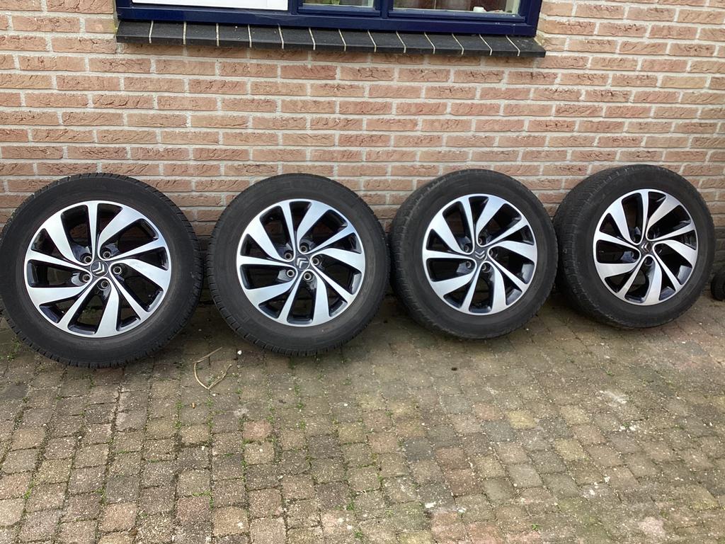 Velgen met zomerbanden 7 J 17 inch jumpy expert proace, Auto-onderdelen, Banden en Velgen, Ophalen, Velg(en), 17 inch, Zomerbanden