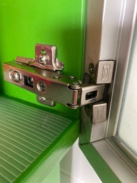 GEZOCHT FAKTUM SCHARNIER (IKEA) voor kastdeurtje, Verzenden, Gebruikt, IJzer, Scharnier