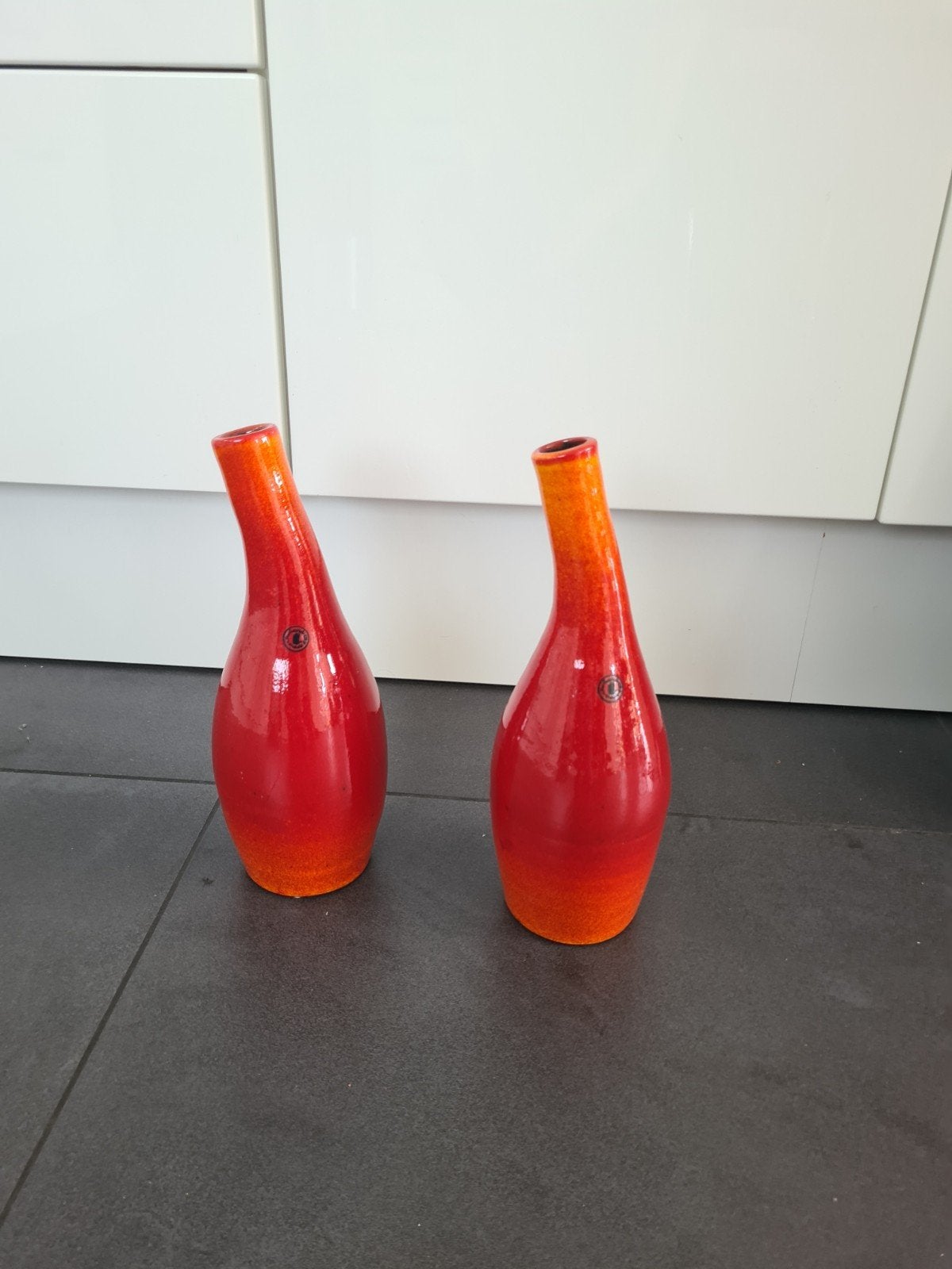Rode decoratieve vazen handmade, Ophalen, Zo goed als nieuw, Rood, 38 cm