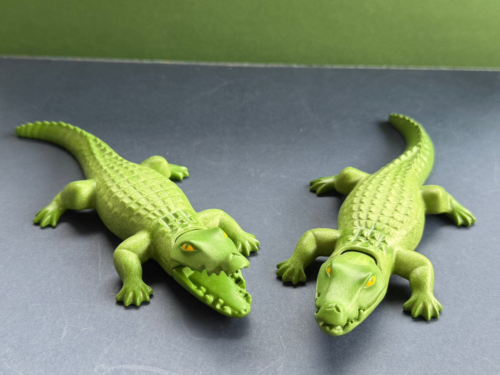 Mei 621: playmobil: dieren; 2 krokodillen, Ophalen of Verzenden, Zo goed als nieuw, Los playmobil