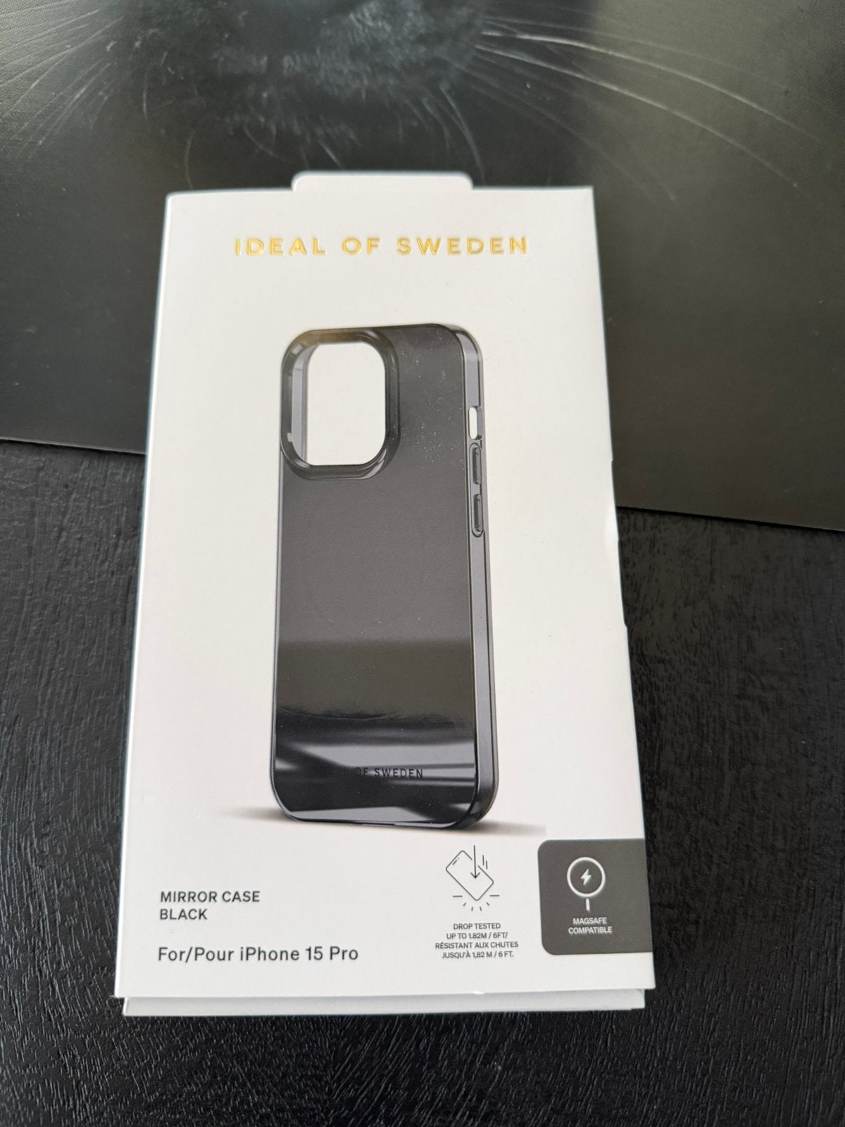 Zgan Ideal of sweden black mirror case Iphone 15Pro, Ophalen of Verzenden, Zo goed als nieuw