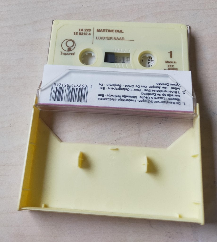 Martine Bijl - Luister Naar ... Cassette MC 1985, Cd's en Dvd's, Cassettebandjes, 1 bandje, Ophalen of Verzenden, Pop, Communications@umusic.com