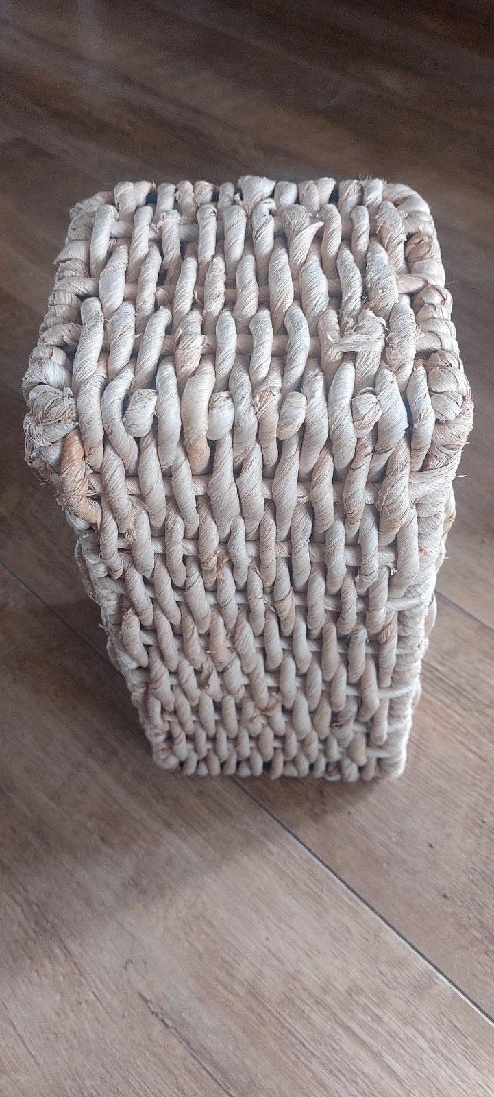 Decoratieve rieten mand - Vierkant en veelzijdig, Gebruikt, Gevlochten, Mand, Vierkant