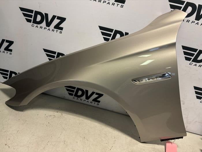 Scherm links-voor van een BMW M5 (354), Gebruikt, -, -, Ophalen of Verzenden
