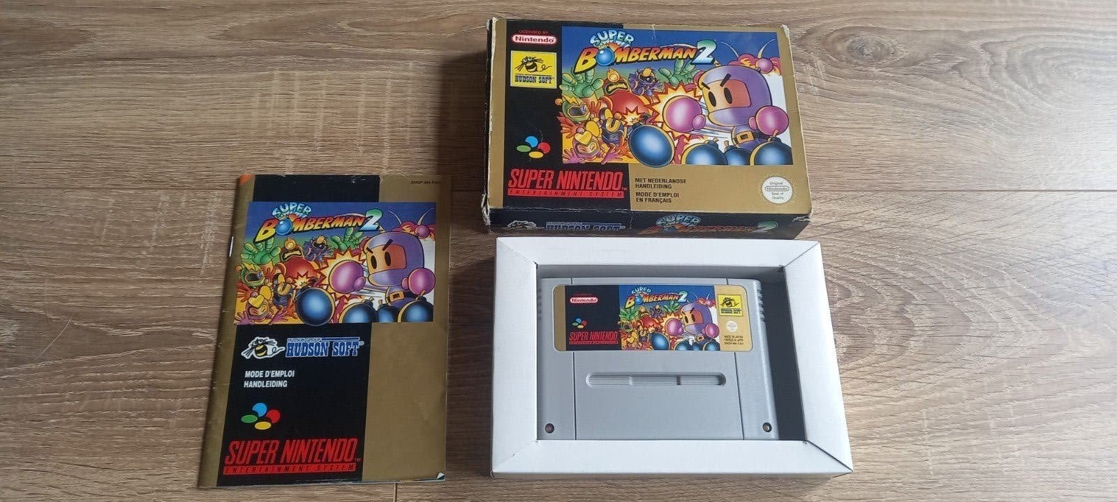 Super Bomberman 2 SNES - Compleet met doos en handleiding, Spelcomputers en Games, Games | Nintendo Super NES, Gebruikt, Eén computer