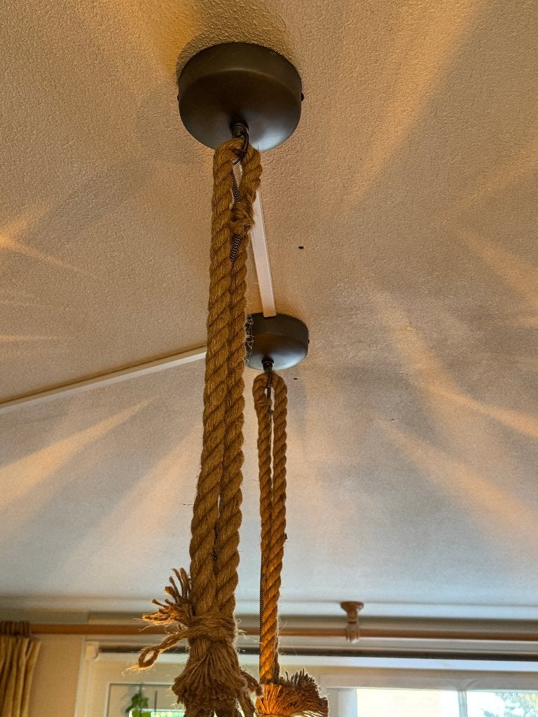 Foto 4 van Landelijke hanglamp van hout met touw