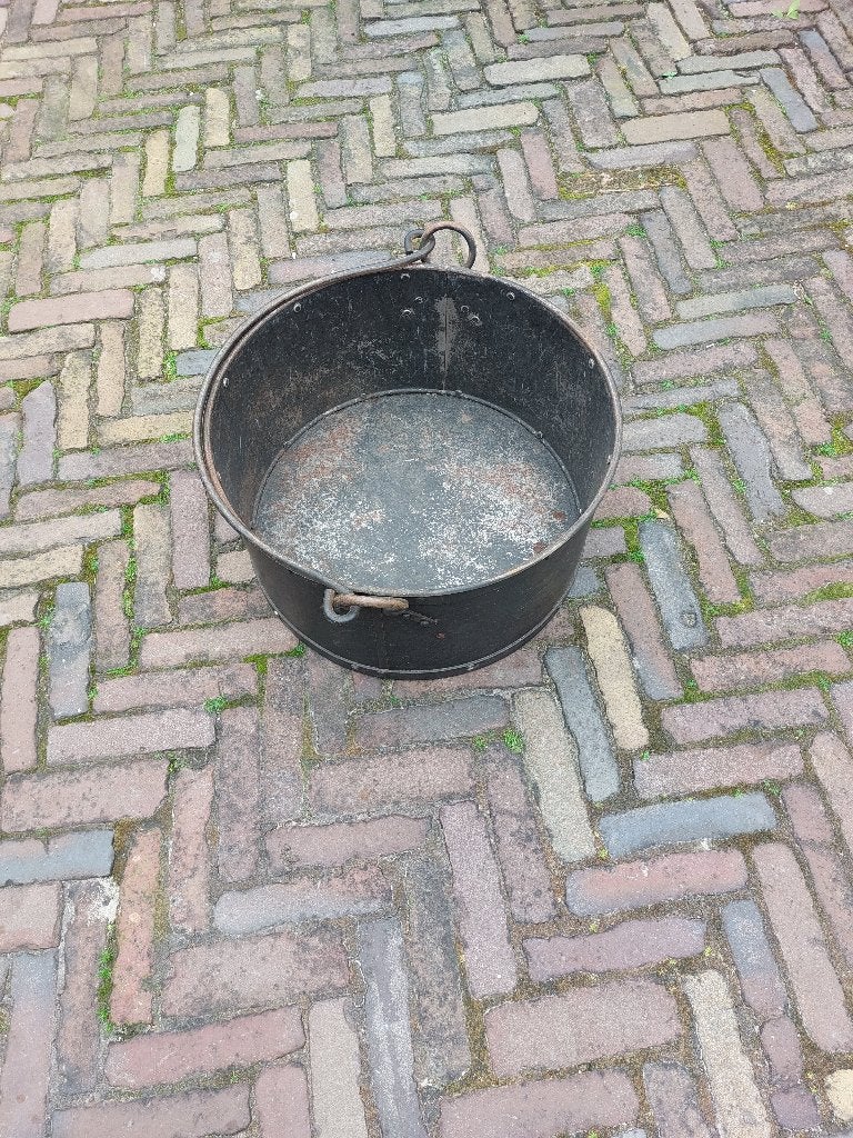 Houtbak ijzer zwart ,  Janco deJong ., Ophalen, Overige soorten, Zo goed als nieuw, Vrijstaand