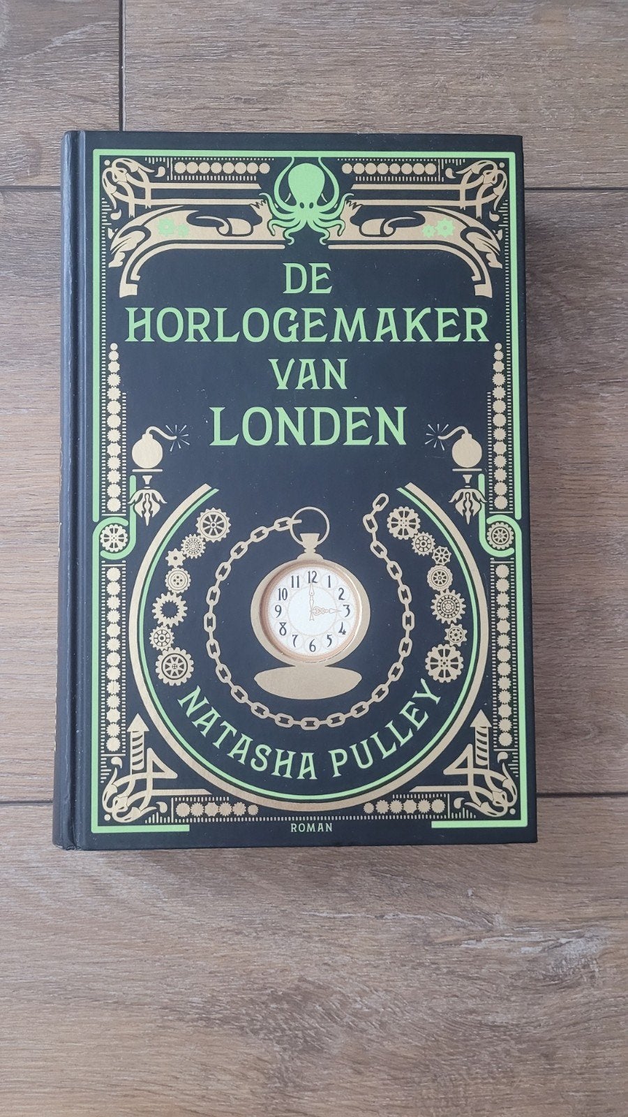 De Horlogemaker van Londen - Natasha Pulley, Boeken, Ophalen of Verzenden, Zo goed als nieuw, Natasha Pulley, Europa overig
