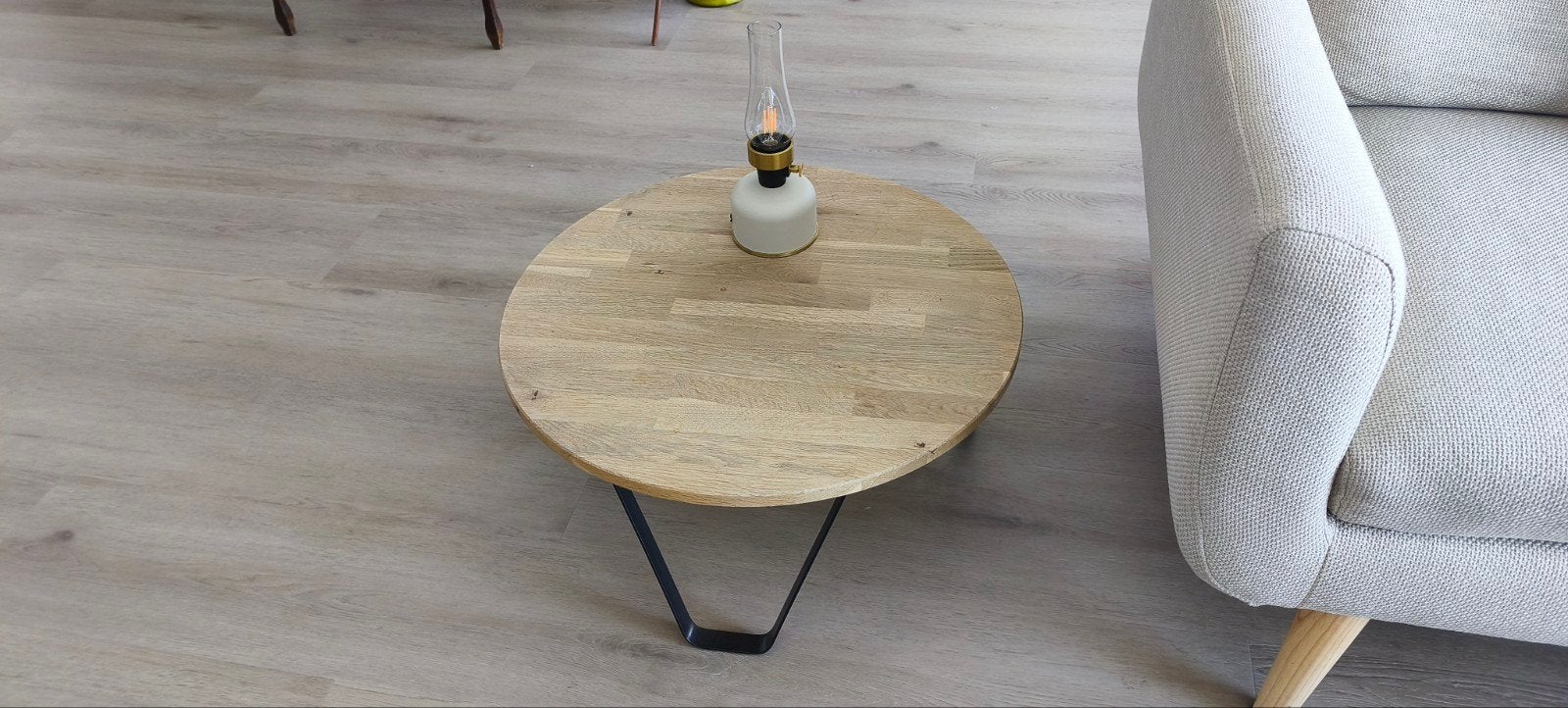 Ronde eiken houten, onbehandeld ,bijzettafel met metalen ond, Minder dan 45 cm, Minder dan 55 cm, Modern, Industrieel, Rond