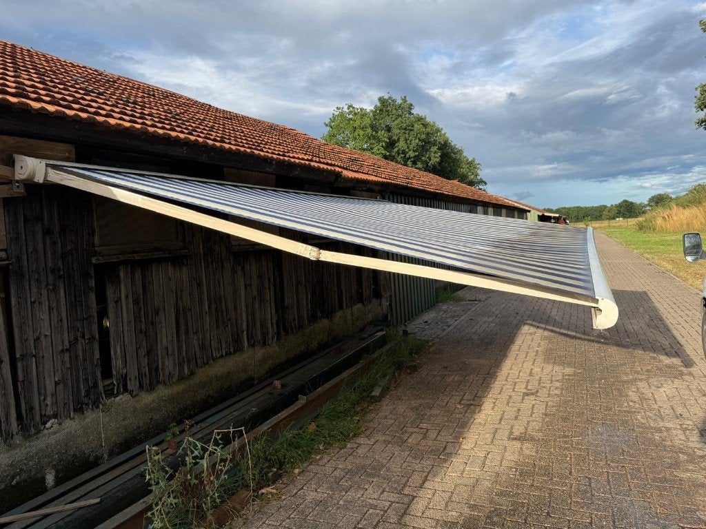 Elektrische Zonneluifel met knikarm, Ophalen, Gebruikt