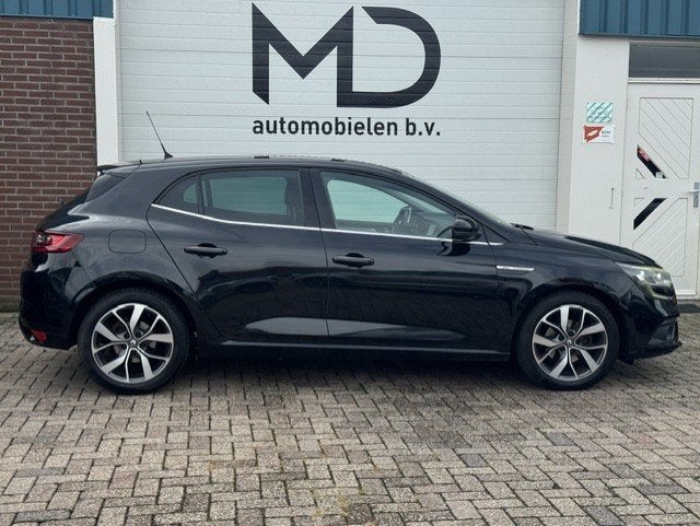 Renault Mégane 1.5 dCi GT-Line Bosé - Dealer onderhouden-L, Voorwielaandrijving, Gebruikt, 4 cilinders, Zwart