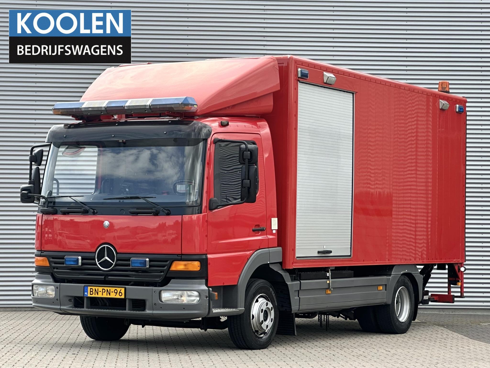 Mercedes-benz 970.04 Atego 1018 laadklep trekhaak Brandweera, Automaat, Stof, Gebruikt, 4 cilinders