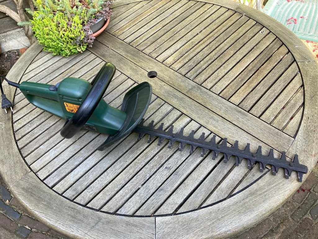 Elektrische heggenschaar Black en Decker in goede staat, Ophalen of Verzenden, Zo goed als nieuw, Elektrisch, Black & Decker
