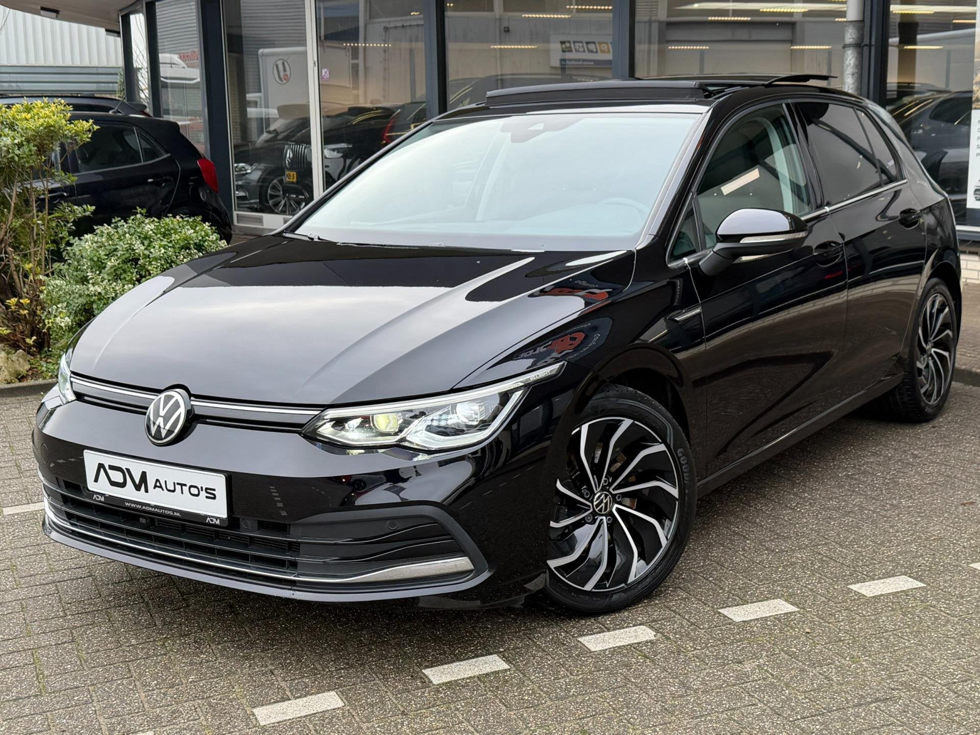 Volkswagen Golf 1.5 TSI STYLE l ACC l XENON l PANO, Voorwielaandrijving, Parkeersensor, 4 cilinders, 150 pk