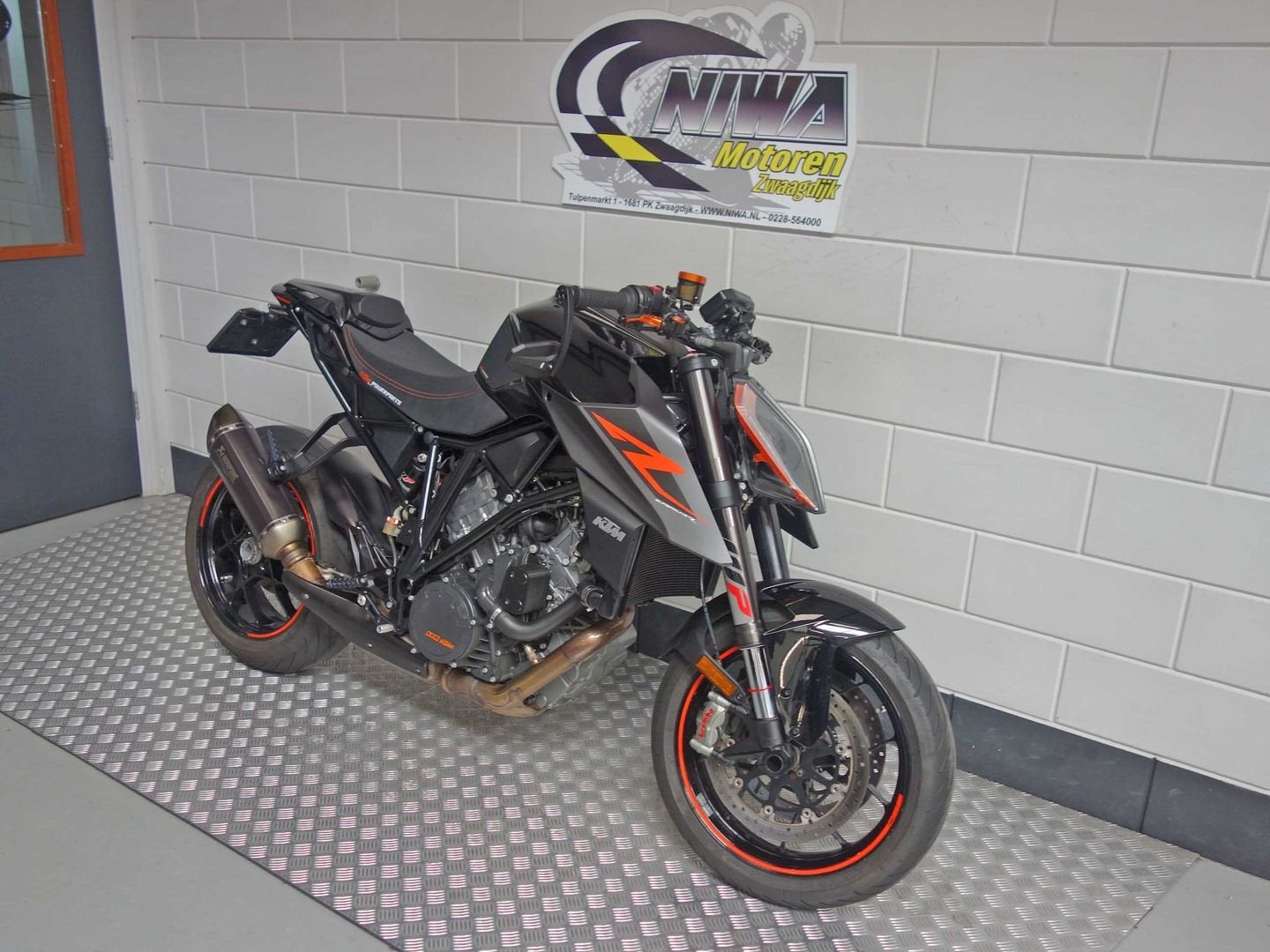 KTM 1290 SUPER DUKE R, 2 cilinders, KTM, Motorrijbewijs A, Bedrijf