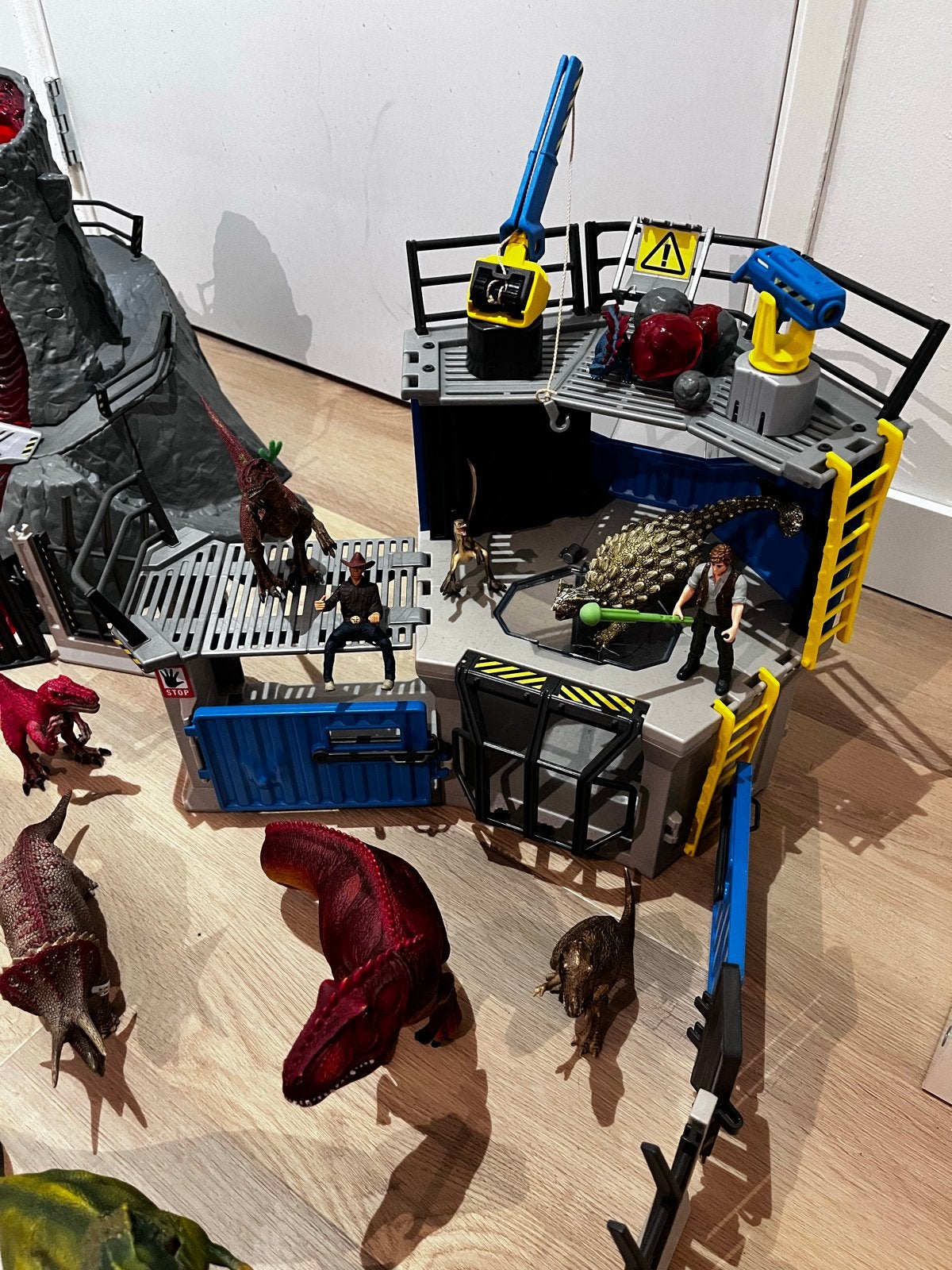 Grote Jurassic World dino speelset schleich met figuren, Ophalen of Verzenden, Gebruikt