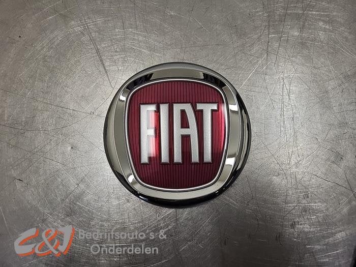 Embleem van een Fiat Scudo, Gebruikt, -, -, Ophalen of Verzenden
