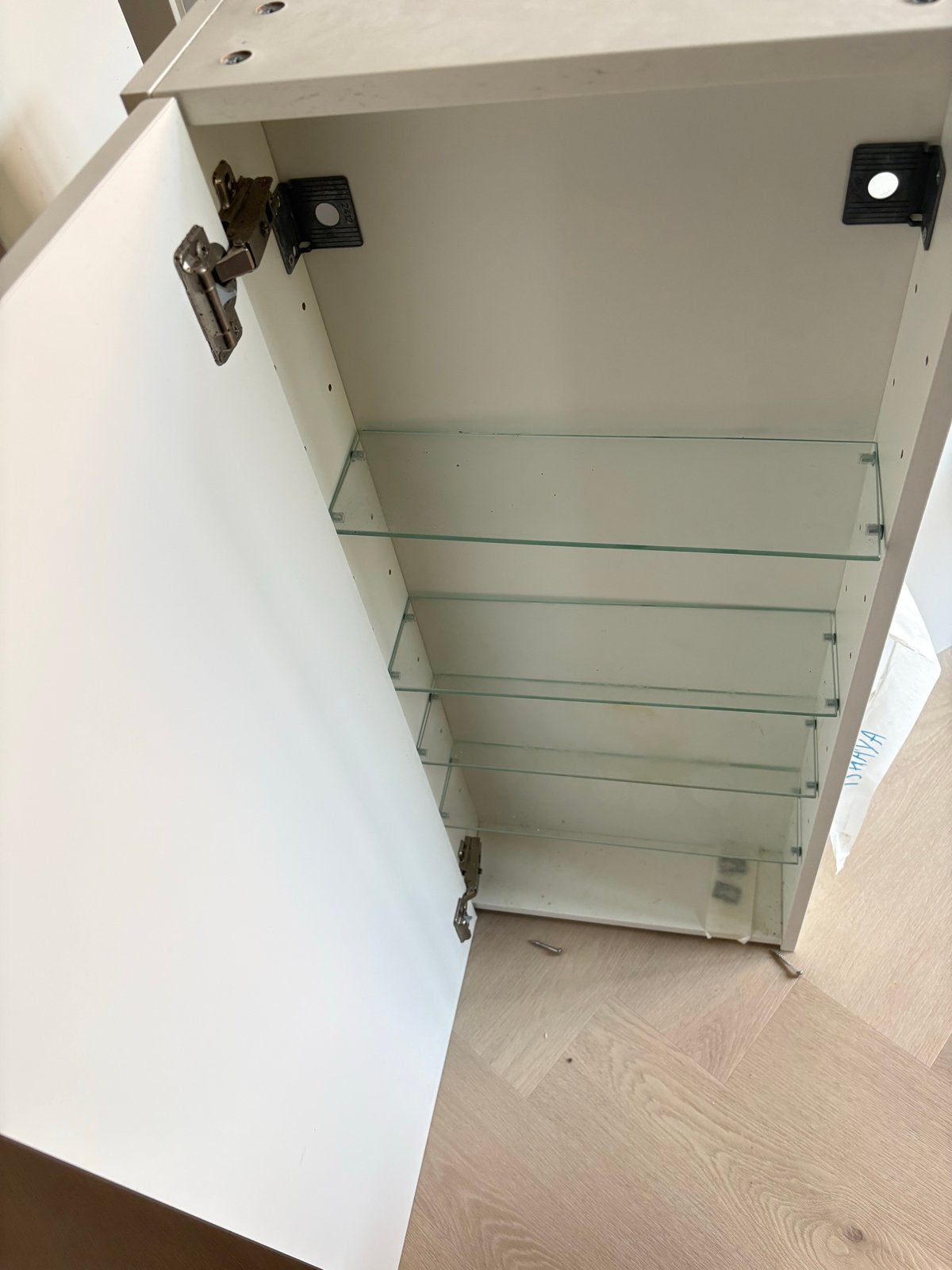 IKEA GODMORGON Hoge kast wit met glazen planken, Ophalen, (Half)hoge kast, Minder dan 50 cm, Gebruikt