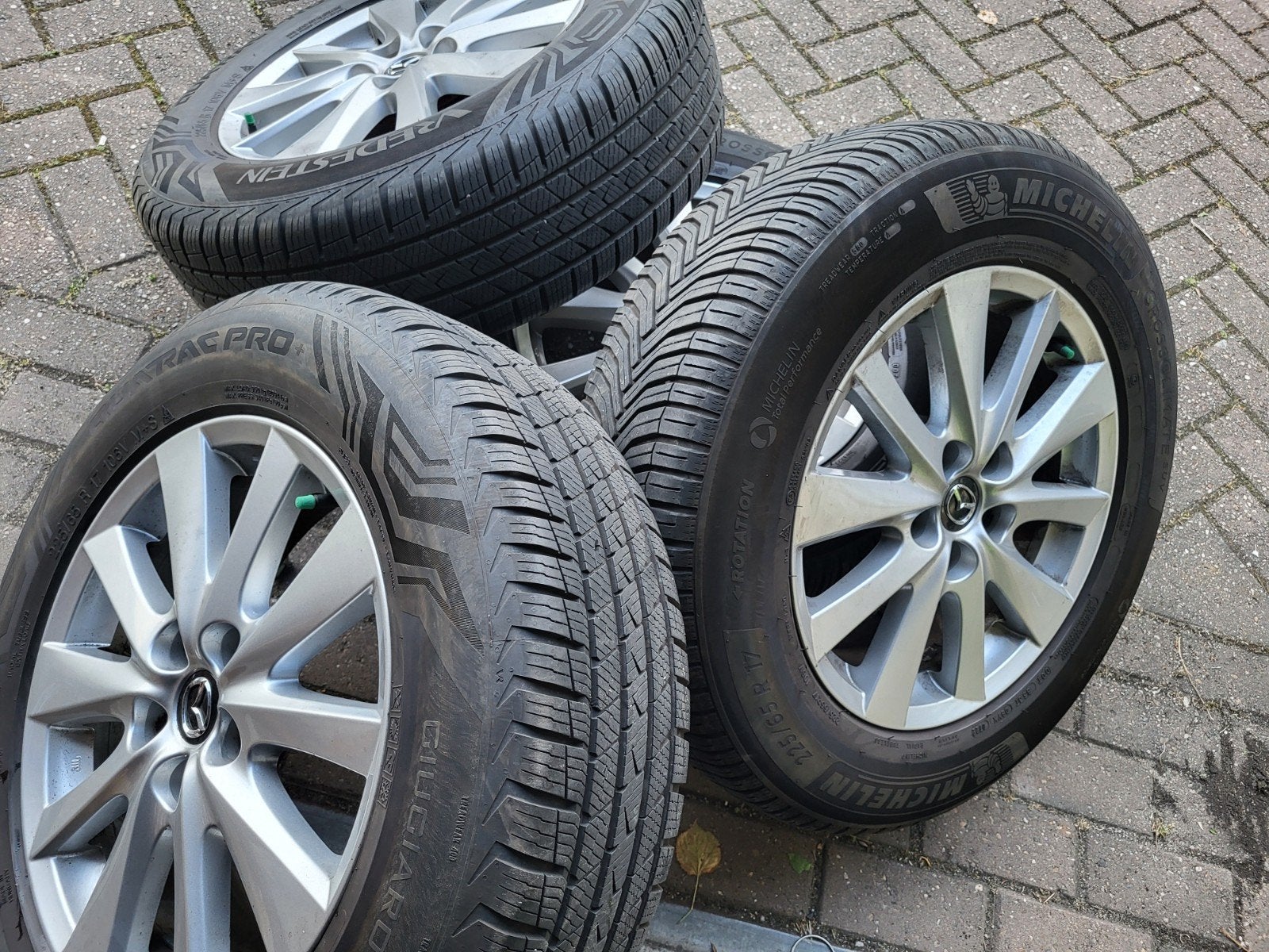 Org Mazda cx5 CX-5 vier seizoene banden velg 225/65/17, Auto diversen, Wieldoppen, Ophalen of Verzenden, Zo goed als nieuw