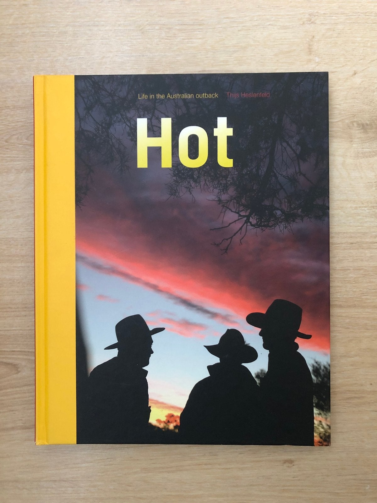 Fotoboek “Hot” Thijs Heslenfeld, Ophalen of Verzenden, Fotografen