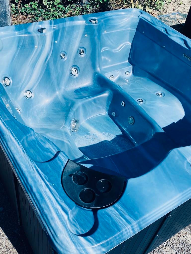 🌴Balboa Jacuzzi 5 Persoons 1 Ligplaats🌴, Ophalen of Verzenden, Gebruikt, Filter, Vast