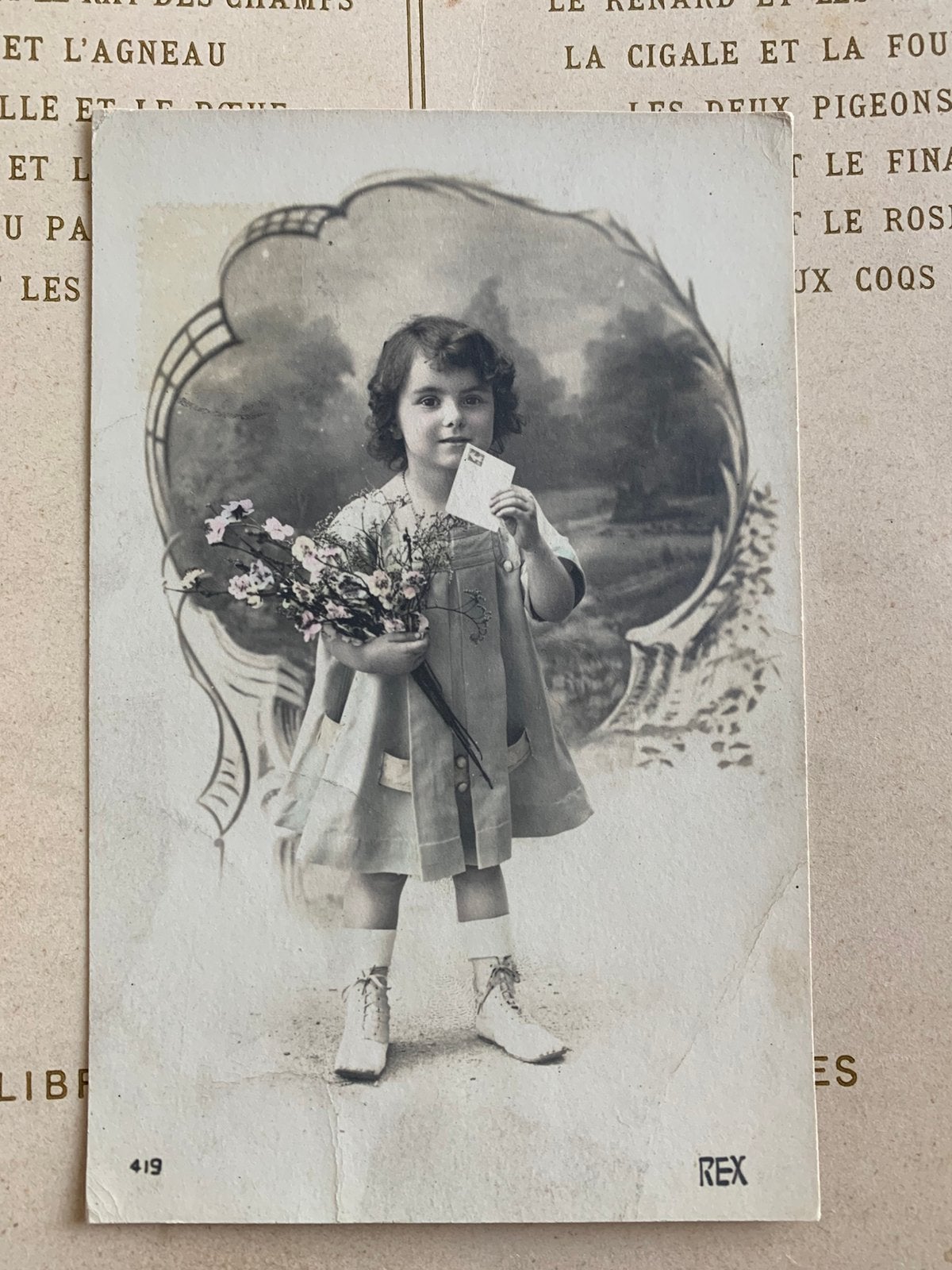 1911 Meisje met bloemen en brief (SL), Ophalen of Verzenden, Voor 1920, Gelopen, Kinderen