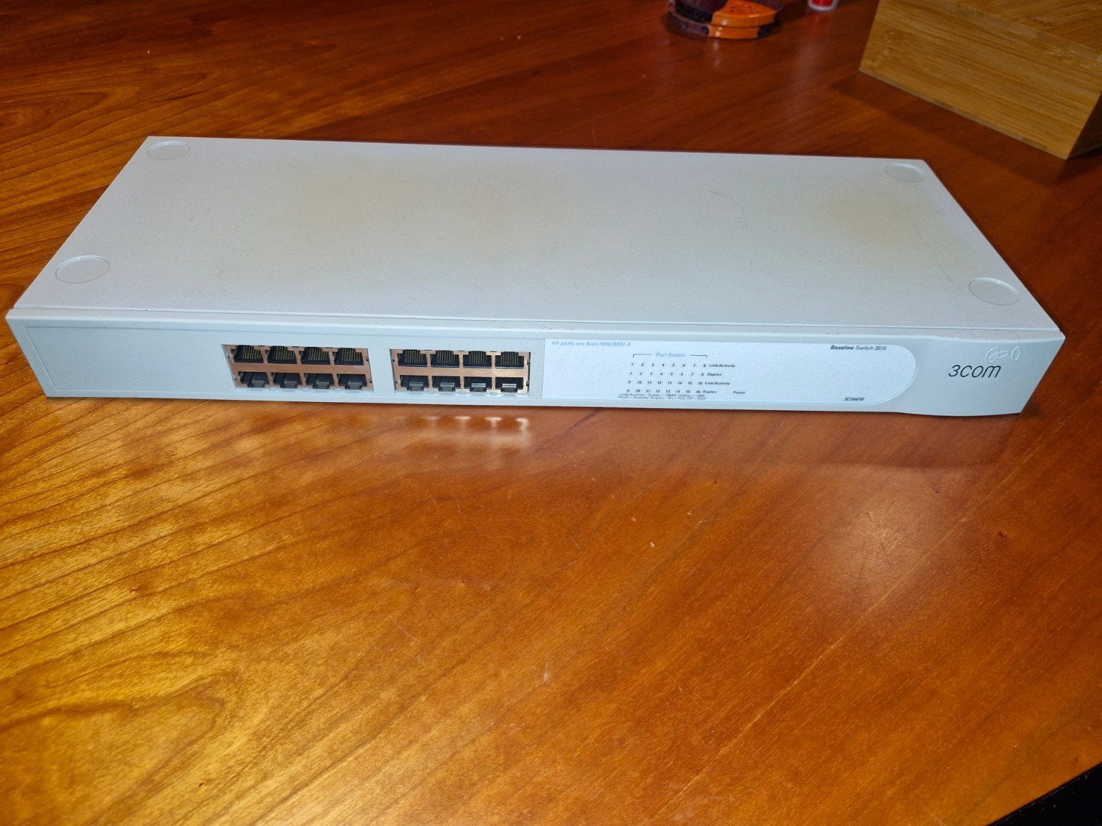 3Com Baseline Switch 2016 - 16 poorts netwerk switch, Computers en Software, Ophalen of Verzenden